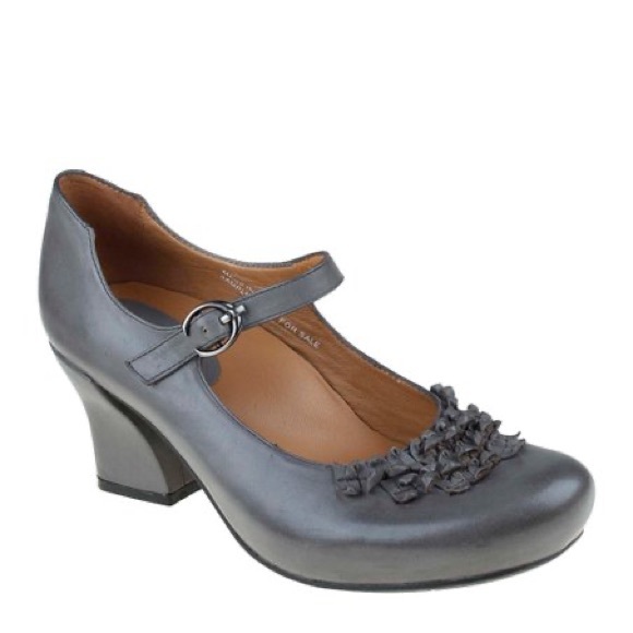 earthies mary janes